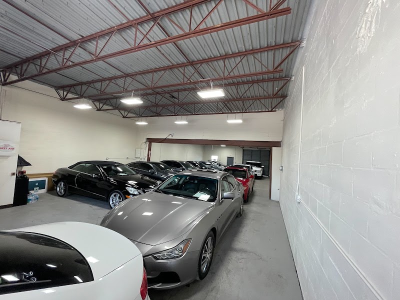 Premier Auto Lounge photo 4