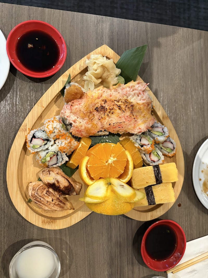 Tsukino Sushi Bar & Japanese Cuisine photo 3