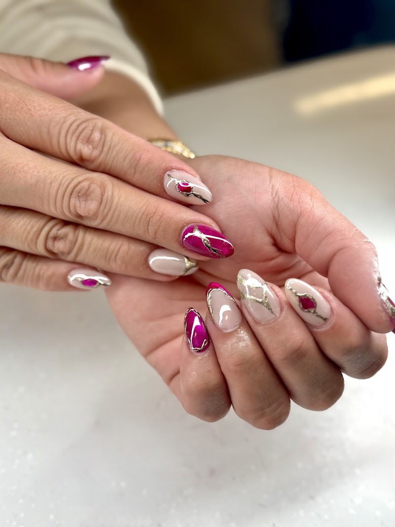 Pureluxe Nail Spa photo 4