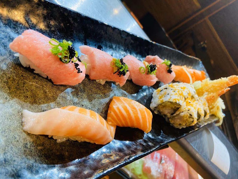 Hot Sake Sushi & Asian photo 4