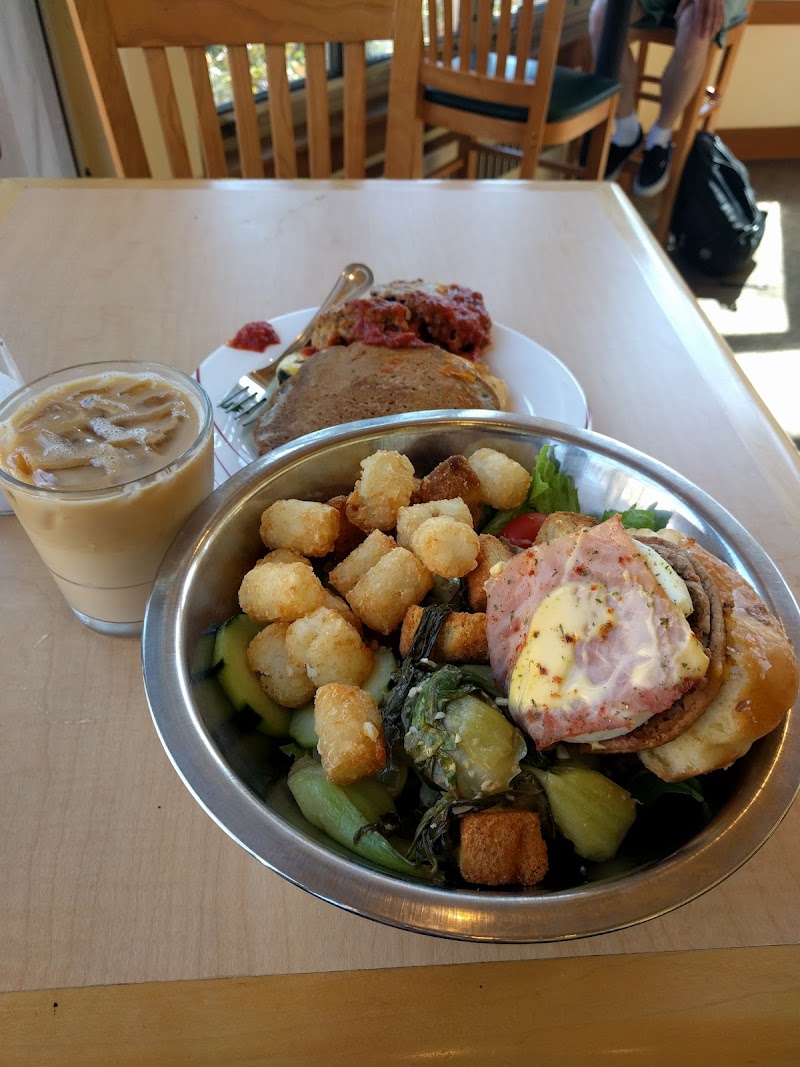 Ricker Dining photo 2