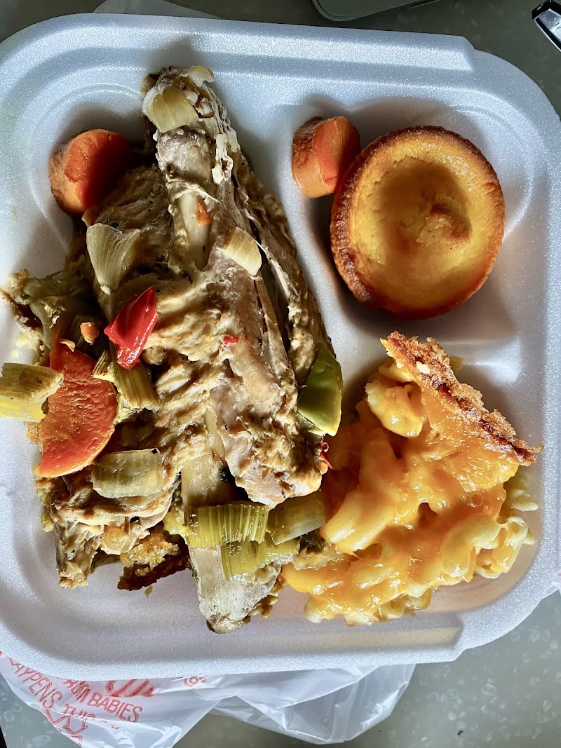 P & D Soulfood Kitchen Inc photo 2