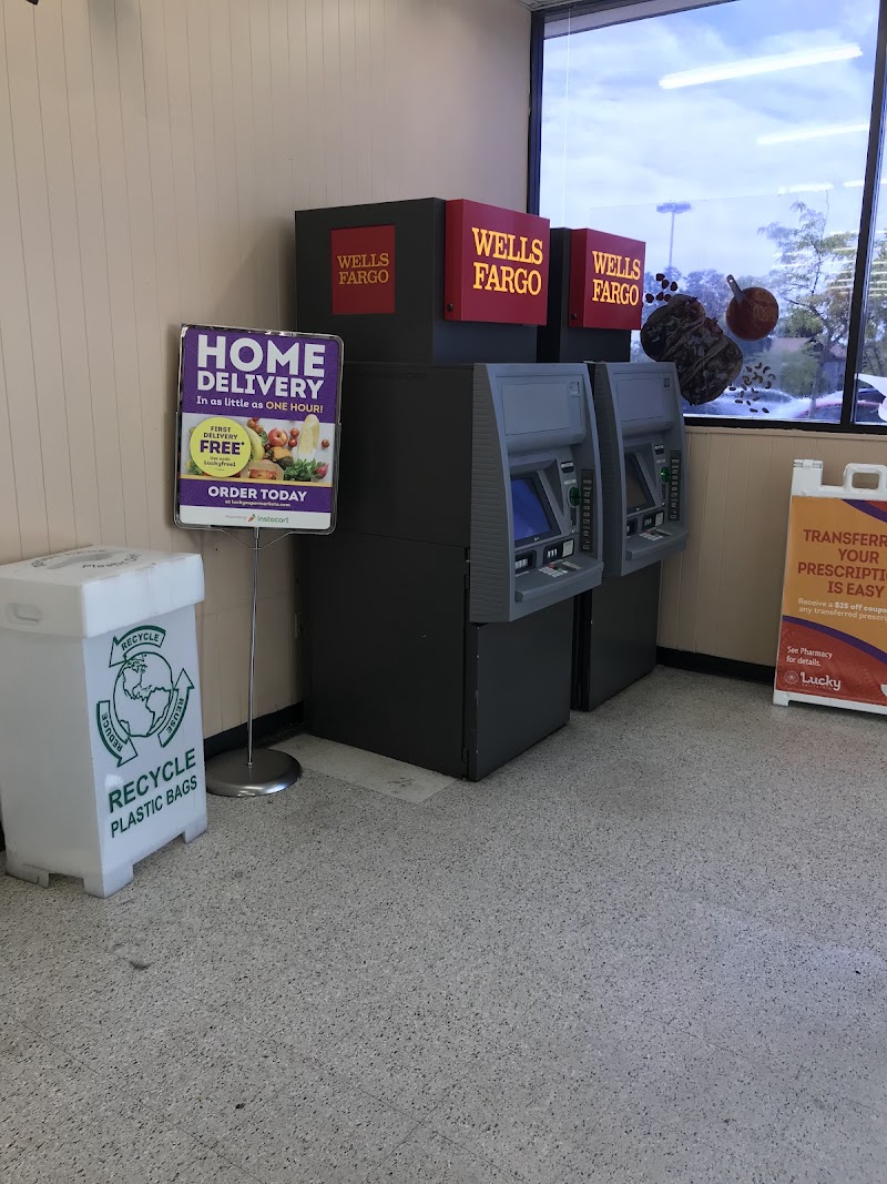 Wells Fargo ATM photo 3