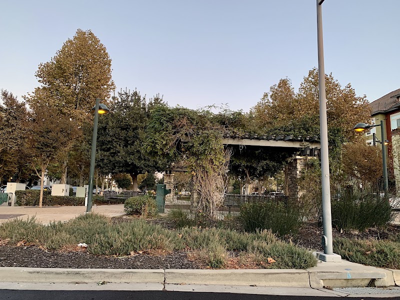 BART Dublin/Pleasanton Parking Lot photo 4