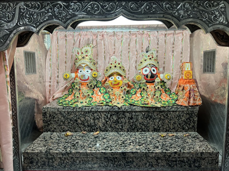ISKCON Phoenix - Radha Krishna Temple photo 4