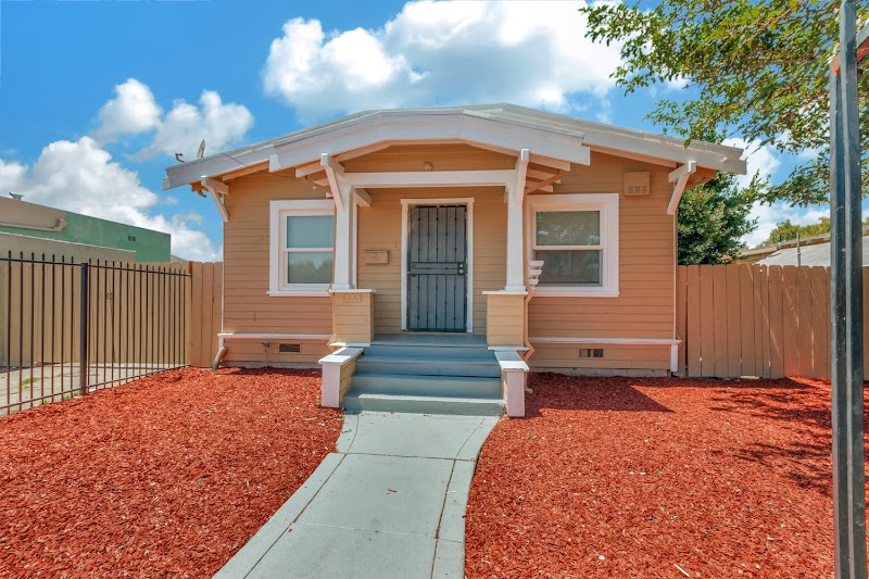 Sandra Padilla, Allison James Estates and Homes Elite photo 2