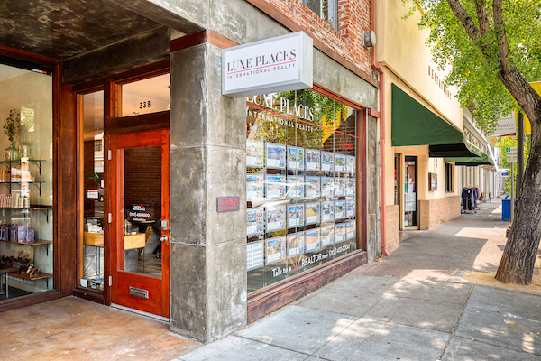 Photo of Luxe Places International Realty