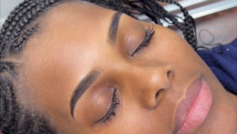 Photo of Brow Decor