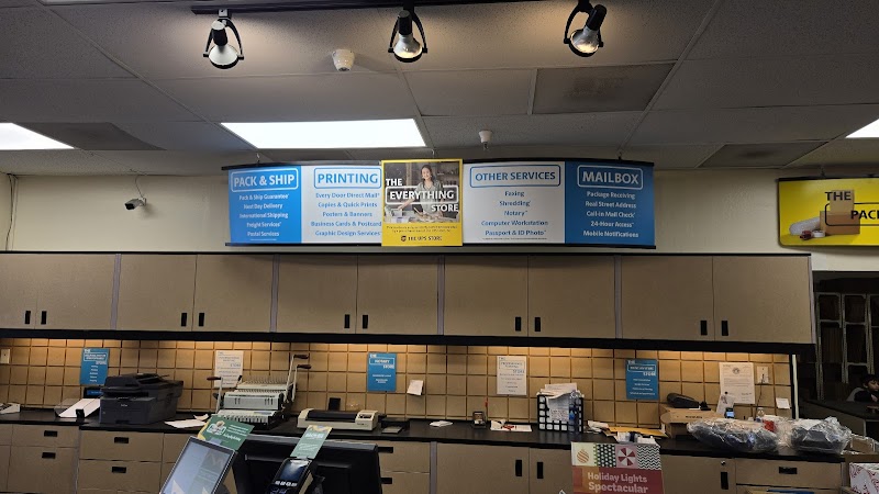 The UPS Store photo 3