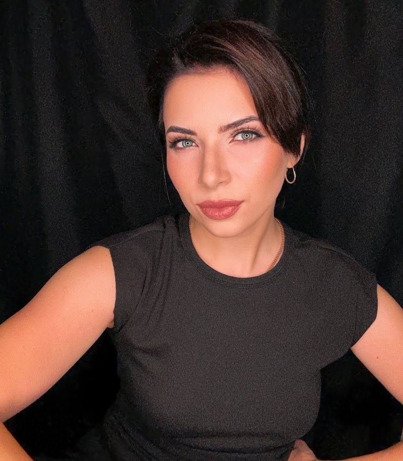 Photo of Anna Lefar Makeup & Hair