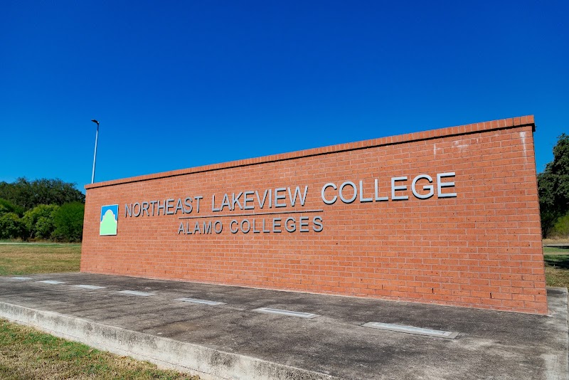 Northeast Lakeview College photo 5