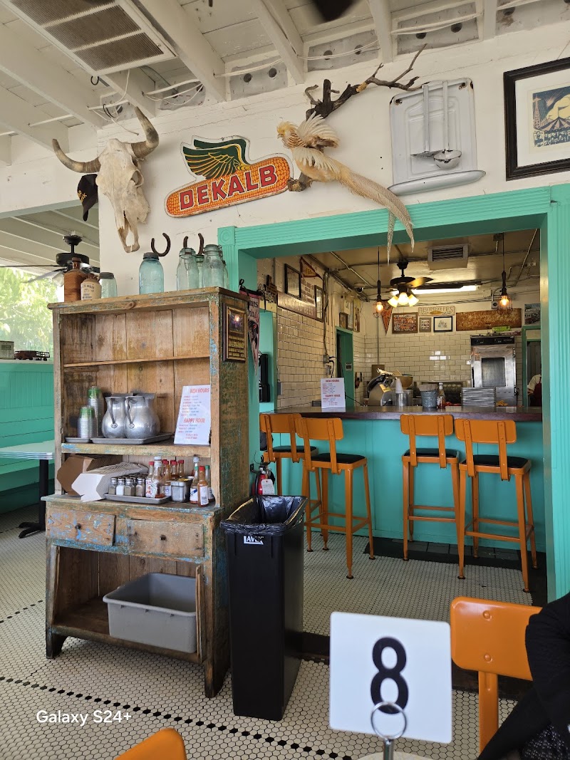 Lou's Luncheonette photo 3