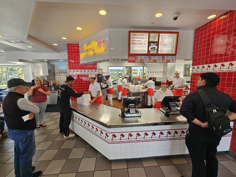 In-N-Out Burger photo 4