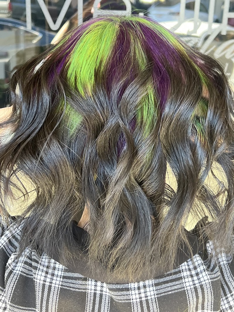 Majiik Salon photo 3