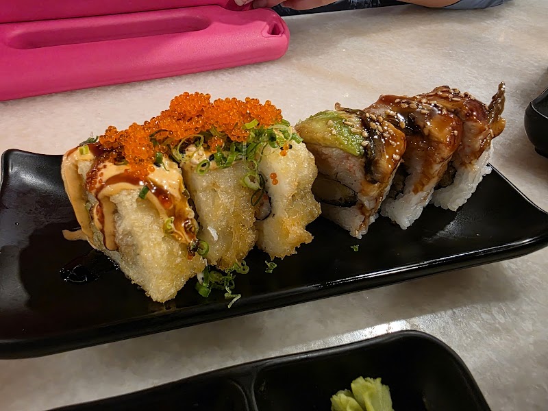 Izumi Revolving Sushi photo 4