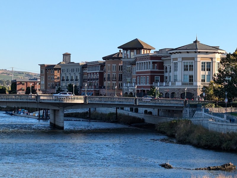 Photo of First Street Bridge