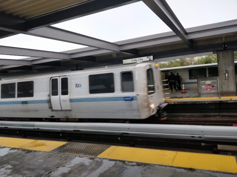 Daly City BART Station photo 2