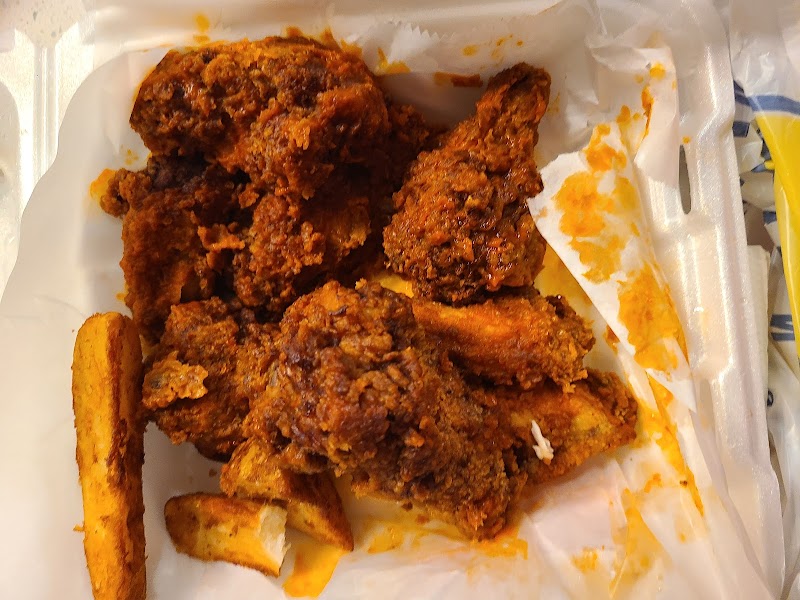 Photo of Holiday Wings & Grill