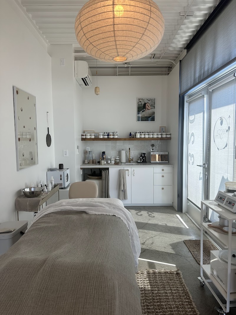 Coastal Glow Skincare photo 2