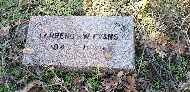 Napa Redwoods Cemetery photo 2