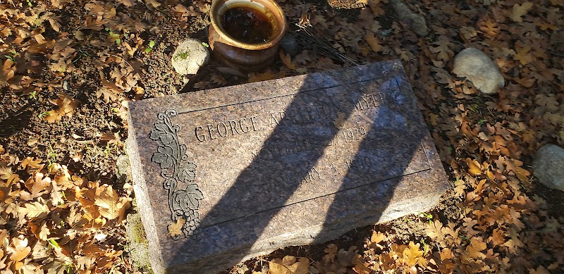 Napa Redwoods Cemetery photo 5