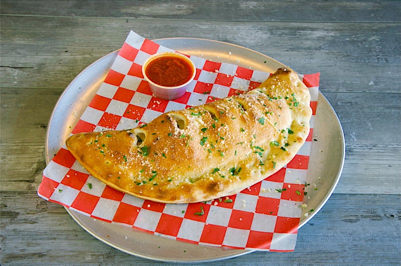 Leonardo's Pizzeria photo 4