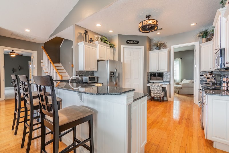 Lee Realty Group photo 2