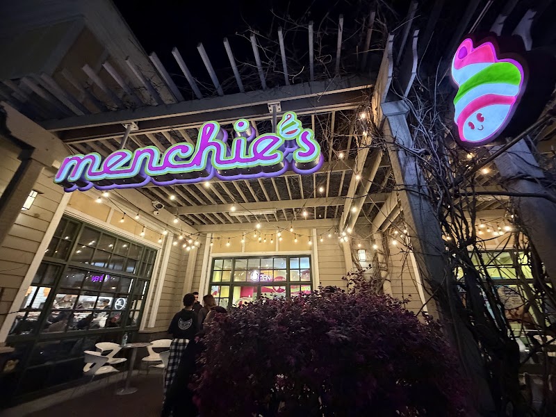 Photo of Menchie's Frozen Yogurt
