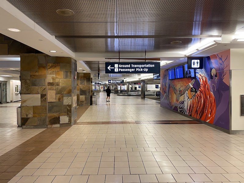 Will Rogers International Airport photo 4