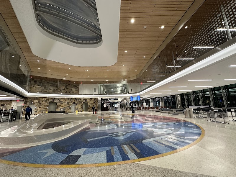 Will Rogers International Airport photo 3