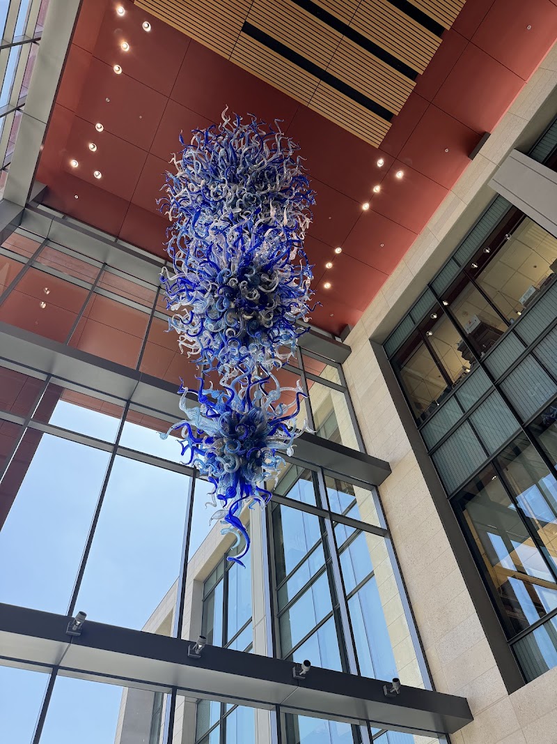 Photo of Lokey Stem Cell Research Building