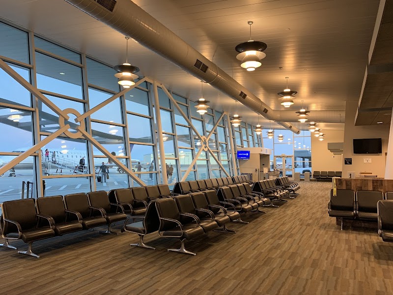 Stockton Metropolitan Airport photo 5