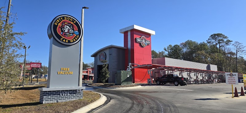 Dirty Dog's Car Wash Brooksville photo 2