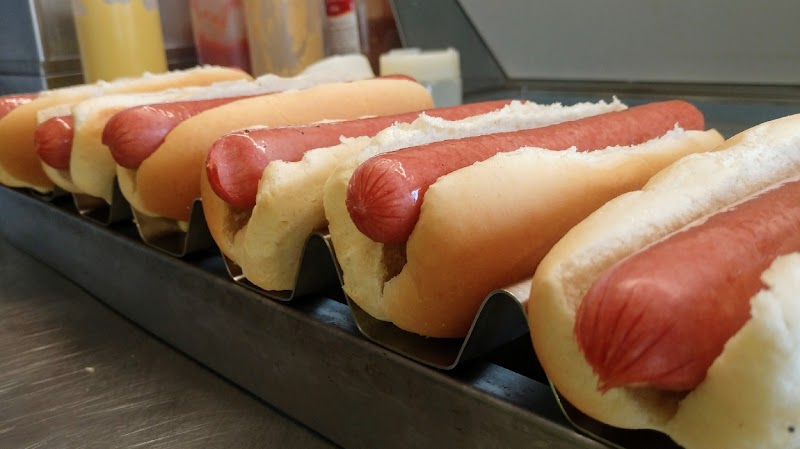 Willy-Yums Hotdogs & More photo 2
