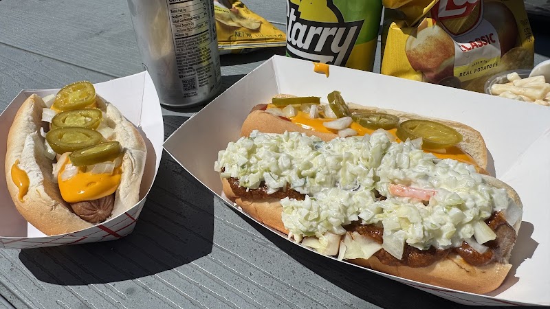 Willy-Yums Hotdogs & More photo 4