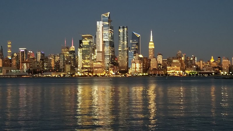 Photo of Lincoln Harbor