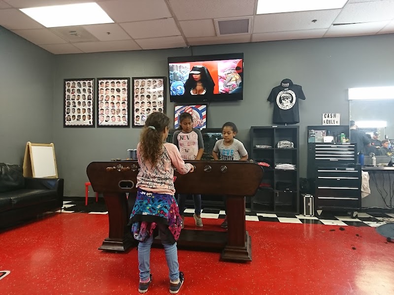 Barber's Garage Barbershop photo 4