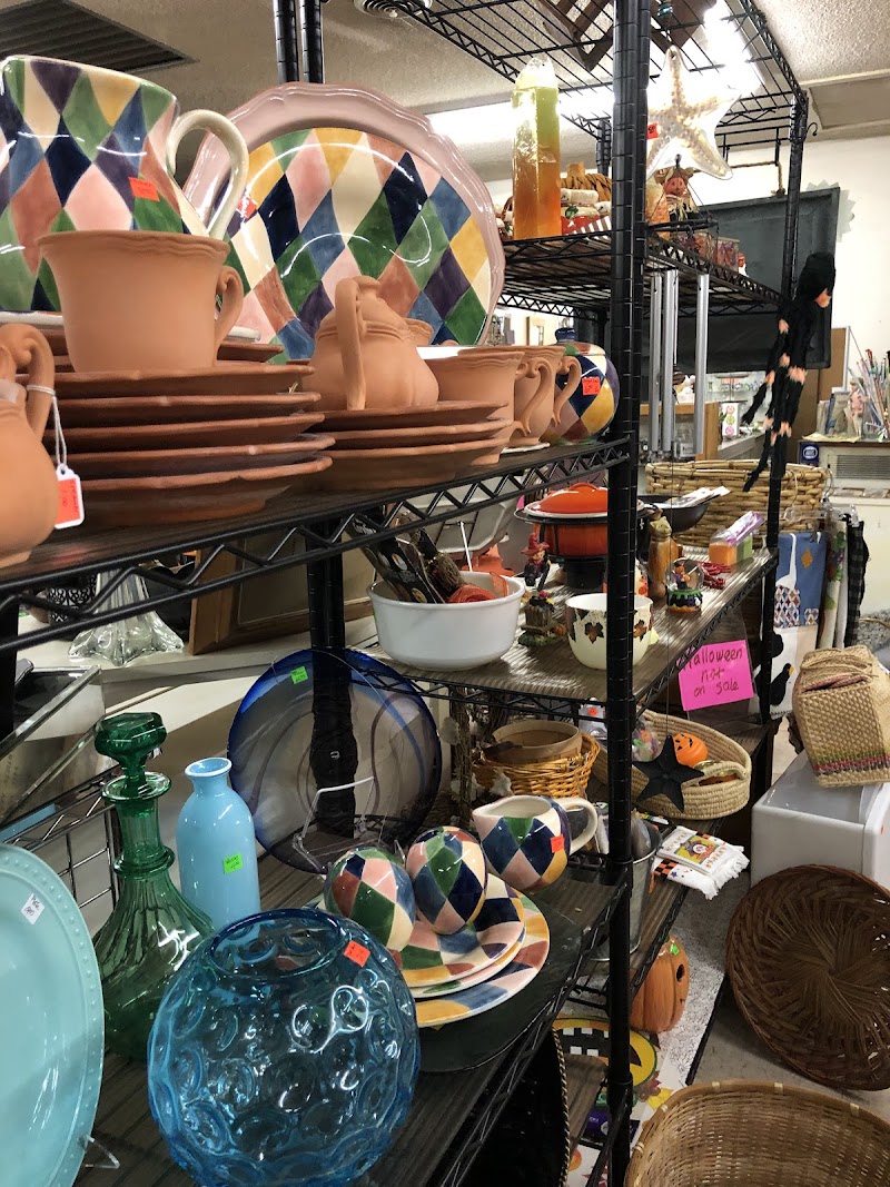 Bon Marche Thrift Store photo 5