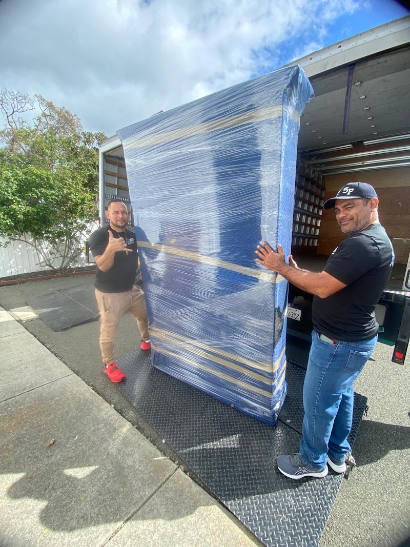 Clutch Moving Company North Bay photo 4