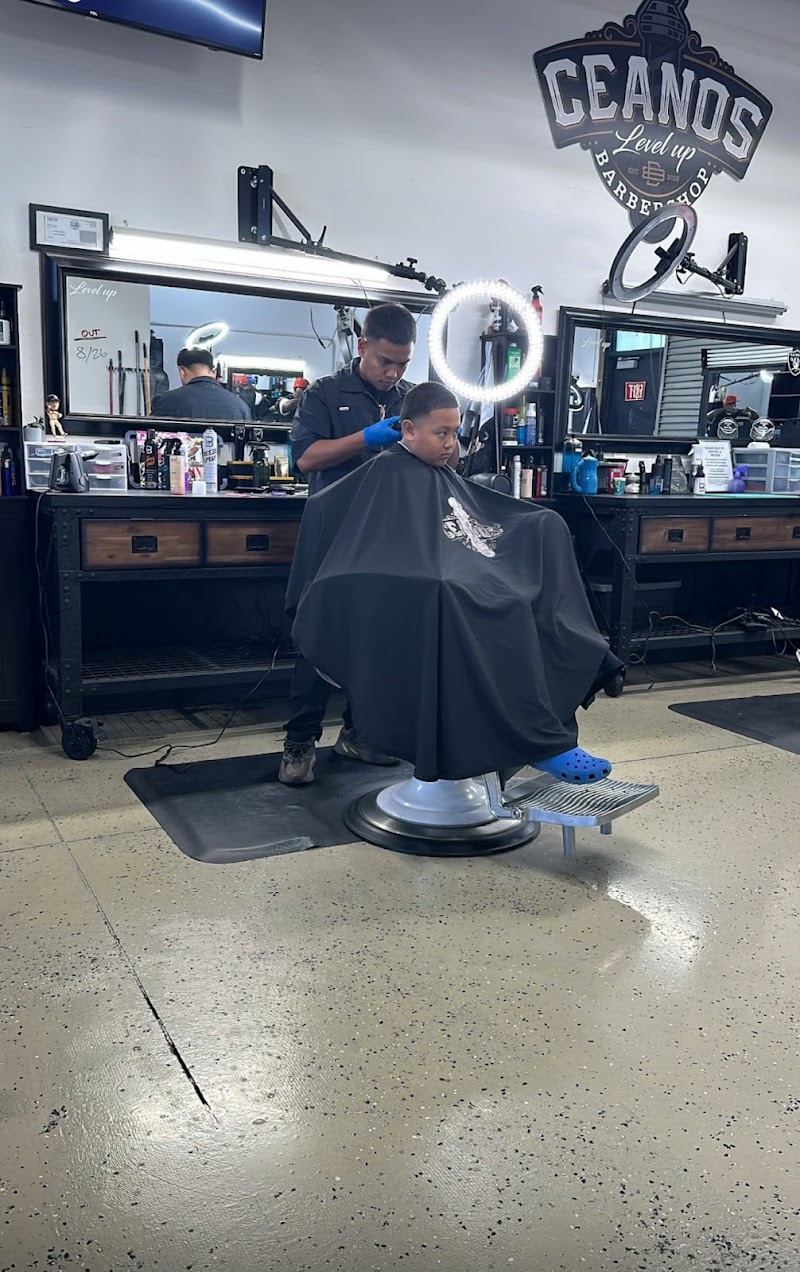 Ceanos Barbershop photo 2