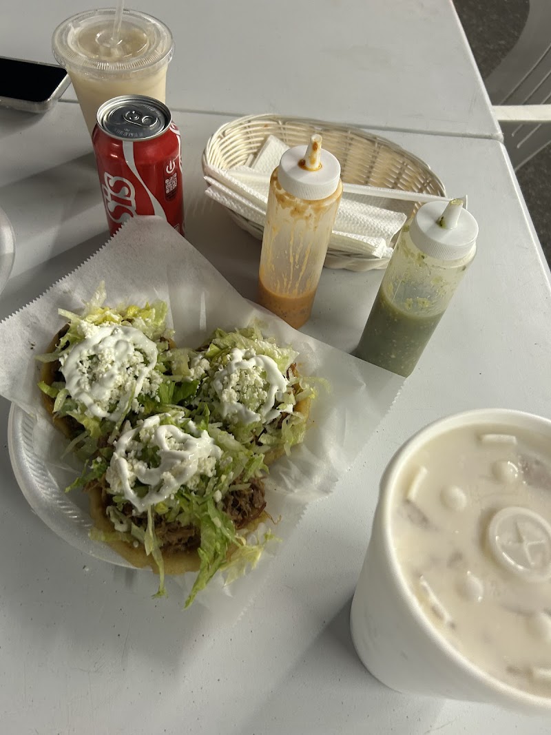 El Buen Gusto LLC photo 3