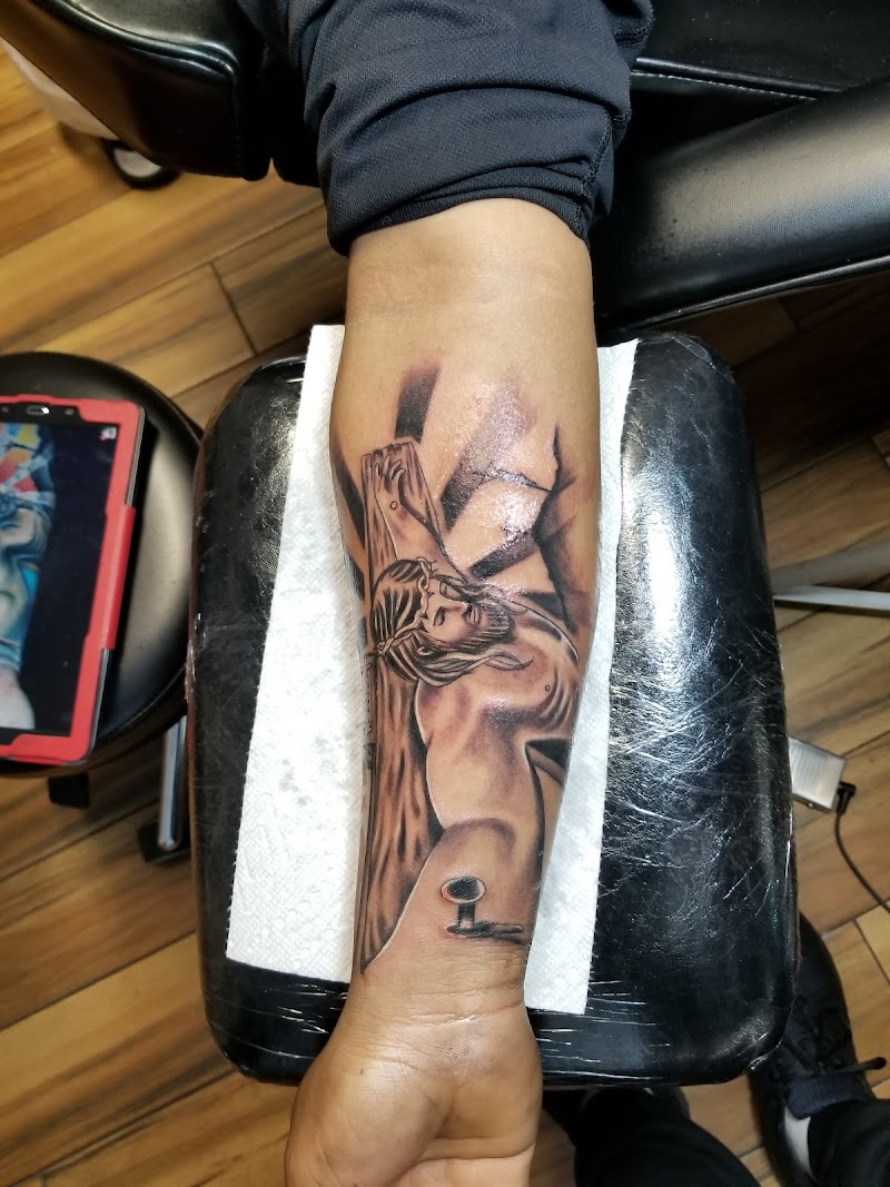 Garcia Tattoo Shop photo 3
