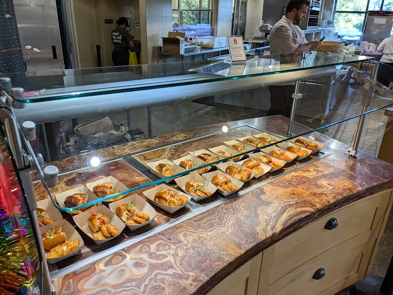Arillaga Family Dining Commons photo 3