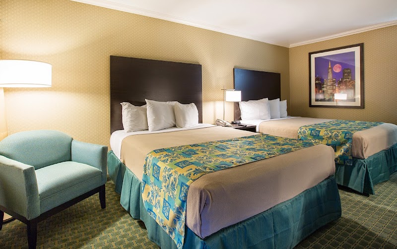 Regency Inn photo 2