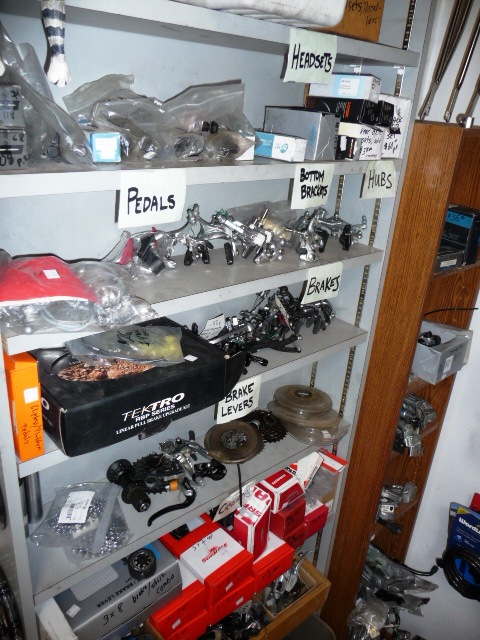 Bici-Mundo Bicycle Sales & Service photo 3