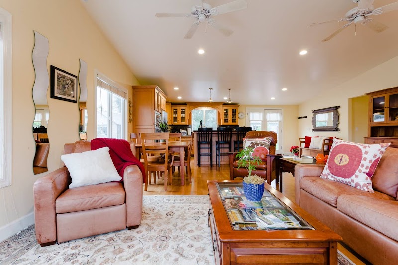 Sonoma Plaza Vacation Rentals-Wine Country Bungalow photo 2