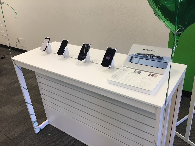 Cricket Wireless Authorized Retailer photo 4