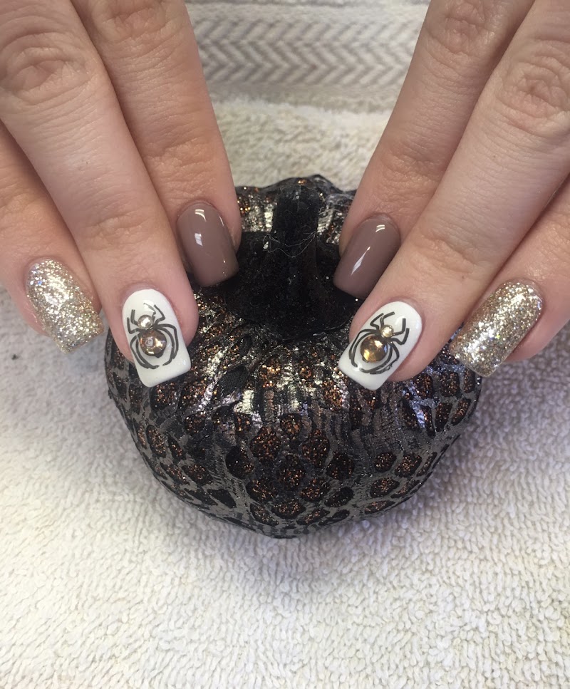 Bre Salon photo 4