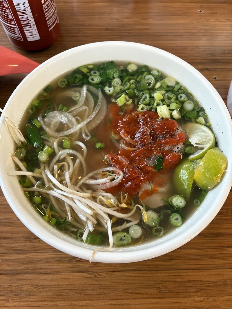Viet-Nomz Waterford photo 4