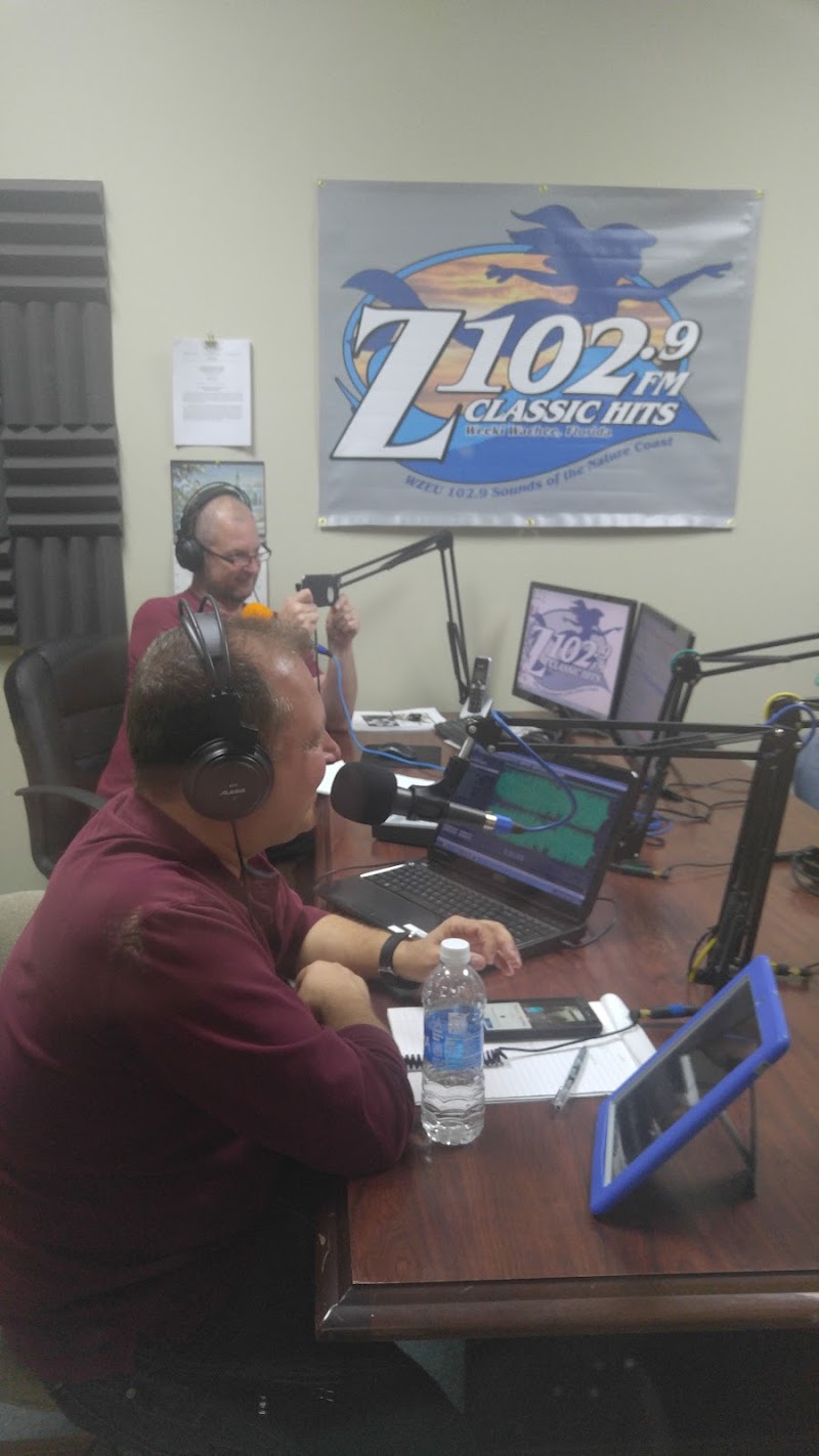 WZEU 102.9 The Mermaid 80's 90's and Today photo 4